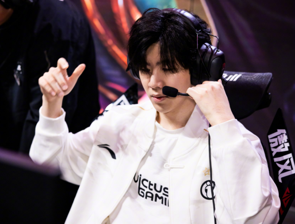 江南体育-包含TheShy在勇士比赛中势不可挡，惊险取胜引发热议！的词条